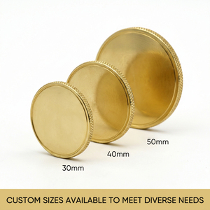 Aanpasbare 25 tot 50 mm CNC-gefreesde geknurpte messing munt blanks, 3 mm dik, ronde balmarkers/tags voor graveren en metaalstempelen - Product Image 2