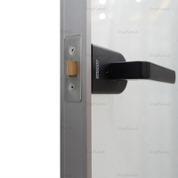 Puerta Batiente de Aluminio de Alto Rendimiento Instime para Mejorar el Hogar, Ofrece Apertura Suave, Estructura Segura y Aislamiento Confortable