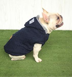 سترة للكلب سترة بأزرار منسوجة بغطاء رأس ملابس القطط ملابس حيوانات أليفة لطيفة جاكيت دافئ بغطاء رأس للشتاء معاطف لجرو وكلب ملابس - Product Image 2