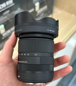 Objectif d'occasion, monture X, 18-50 F2.8, bon état, entièrement fonctionnel, pare-soleil inclus. - Product Image 5