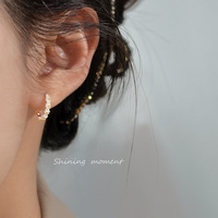 Zierliche Blumen form Ohrringe 925 Sterling Silber Gänseblümchen Creolen Modeschmuck für Frauen