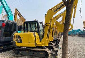 Mini-excavatrice d'occasion PC56, modèle en bon état, importée du Japon, 1 an de garantie, forte puissance de creusement, moteur Eaton 42KW, pompe à engrenages. - Product Image 6