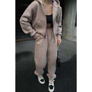 Ensemble de pantalon et veste pour femme avec détail fermeture éclair couleur crème - Product Image 3