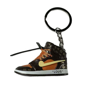 Porte-clés pendentif en plastique, motif chaussure de basketball, série Play tendance, petit bijou, faible MOQ - Product Image 5
