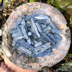 Wholesale High Quality Kyanite Grains Crystal Raw <b>Stone</b> 1-2m Fashion Trend Healing Stones Folk <b>Art</b> Home Decoration CrystalHola - Product Image 4