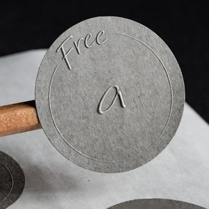 Étiquettes personnalisées avec logo, papier texturé, autocollantes, gaufrage 3D, impression couleur, autocollants pour emballage - Product Image 5