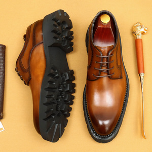 Chaussures habillées Oxford pour hommes en cuir véritable faites à la main, neuves et luxueuses, avec semelle en caoutchouc pour robe de mariée - Product Image 3
