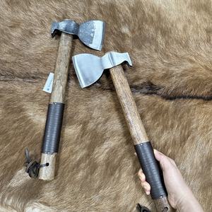 Hache de boucher noire Hammer avec barre à griffes, hache large polie, tire-clous, haches forgées à la main, haches Tomahawk avec étui en cuir et emballage - Product Image 4