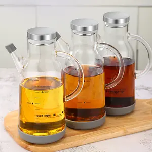 Grosir Botol Minyak Kaca Tutup Besi Tahan Karat/Bambu Bening dengan Pegangan dan Timbangan untuk Penyimpanan Dapur