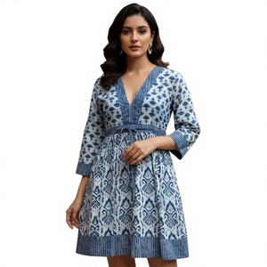 Robe d'été midi en coton bleu à imprimé numérique Ikat, col en V, style ethnique bohème indien, taille naturelle, lavable - Product Image 1
