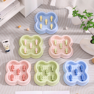 Bol d'alimentation lente pour animaux de compagnie avec flèches surélevées, design antidérapant pour chats et chiens, plat coloré anti-étouffement pour animaux de compagnie - Product Image 1