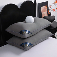 Oreiller de lit en microfibre blanche solide et saine, de luxe 5 étoiles, avec soutien cervical, garnissage brossé, vente en gros à prix abordable
