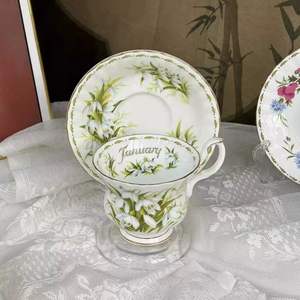 Para Royal <span class=keywords><strong>Albert</strong></span> Diseño moderno Mes floral Taza de café y platillo Juego de porcelana de hueso de cerámica para regalo de té de la tarde - Product Image 6