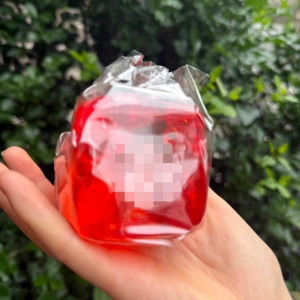 Nouveau jouet anti-stress éducatif Dr Pepper Needoh en forme de cube de glace rouge, texture maltose, jouet sensoriel souple - Product Image 2