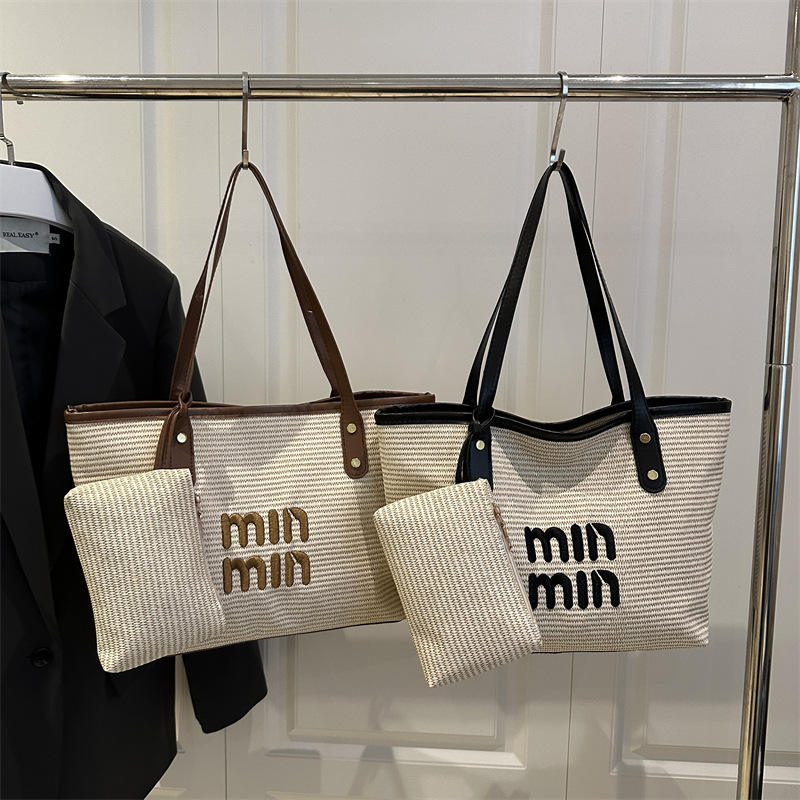 Ladies-Handbags-Travel-