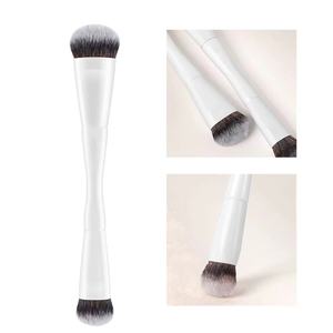 Pinceau cosmétique à manche en métal à double extrémité Pinceau de maquillage pour le visage et les yeux Correcteur d'ombre à paupières Logo personnalisé - Product Image 5