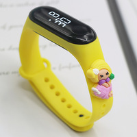 Jam Tangan LED Karakter Kartun Super Hero Laris Manis, Jam Digital Anak, Jam Tangan Fashion Pelajar, Tahan Air untuk Berenang