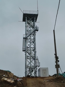 Tours de surveillance et tours de télécommunication préfabriquées de 15m, 20m, 25m, 30m, 35m, 40m et accessoires pour l'observation, la garde et la surveillance - Product Image 2