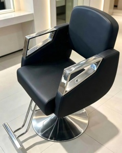 Fauteuil de Barbier Professionnel en Similicuir, Réglable en Hauteur avec Pompe Hydraulique et Base Ronde, Design Contemporain - Product Image 2