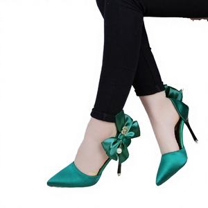 Nouvelles Chaussures de Mariée Rouges à Talons Fins et Nœud, Ornées de Perles et Strass, pour Femme, Printemps-Été-Hiver 2026 - Product Image 3