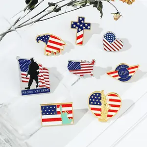 도매 독립 기념일 미국 국기 합금 핀 브로치 cUS 깃발 자유의 여신상 브로치 기념 배지 소프트 에나멜 브로치