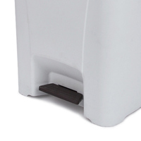 Poubelle de rangement minimaliste en plastique imperméable de 25 L avec pédale pour la cuisine