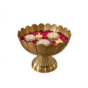 Bol à fleurs en laiton poli de 20 cm de large, vase en métal fait main en forme de lotus pour centre de table de mariage, bougie flottante - Product Image 6