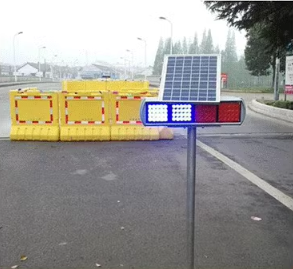 Feux clignotants <span class=keywords><strong>de</strong></span> sécurité pour travaux routiers, <span class=keywords><strong>balise</strong></span> d'avertissement <span class=keywords><strong>solaire</strong></span>, lumière stroboscopique LED rouge et bleue - Product Image 3