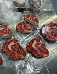 <span class=keywords><strong>Machine</strong></span> d'emballage de peau <span class=keywords><strong>sous</strong></span> <span class=keywords><strong>vide</strong></span> pour steak viande crue fruits de mer <span class=keywords><strong>Machine</strong></span> d'emballage de peau <span class=keywords><strong>sous</strong></span> <span class=keywords><strong>vide</strong></span> avec film et plateau - Product Image 6