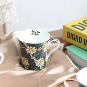 Taza de Café de Cerámica Personalizable de Alta Calidad con Diseño de Flores Púrpuras, Apta para Alimentos, Reutilizable, Apta para Microondas y Lavavajillas - Product Image 4