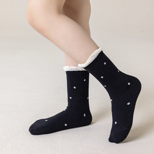 Muestra Gratuita de Calcetines Deportivos Unisex de Alta Calidad, Secado Rápido, Personalizados, con Logotipo Tejido y Estampado Completo en Rojo y Verde, Aptos para Diabéticos - Product Image 6