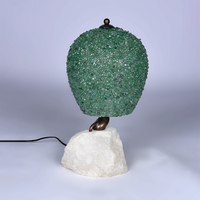 Lampe de table LED de style farmhouse en mosaïque de verre de jade écologique haut de gamme, base en pierre d'agate, éclairage décoratif de luxe fait main