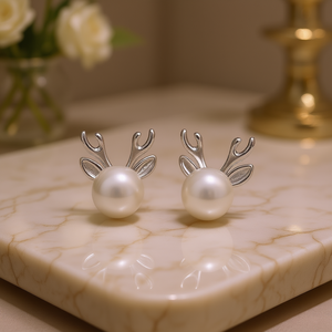 Orecchini a perno in oro bianco E3439 con perle d'acqua dolce e design animale per l'uso quotidiano da donna - Product Image 2