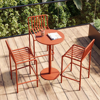 Meubles de restaurant modernes et durables, tables et chaises hautes en fer et aluminium pour une utilisation en extérieur dans les cafés, restaurants, centres commerciaux