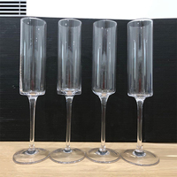 Flûtes à champagne en plastique incassables carrées transparentes de 6oz Verre à champagne en plastique élégant