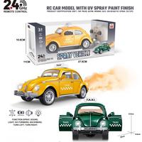 Voiture télécommandée 2,4 GHz avec fonction de pulvérisation, 7 canaux, lumières et sons, portes ouvrables, rechargeable par USB, pour enfants et adultes