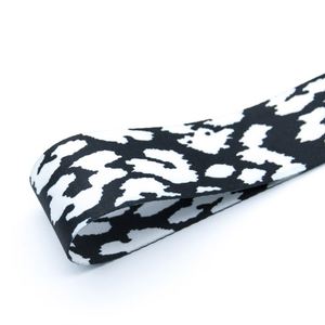 สายรัดโพลีเอสเตอร์พิมพ์ลายแบบซับลิเมชั่น เทปซับลิเมชั่น เทป RPET พร้อมสายรัดลายพรางแบบถ่ายโอนความร้อนตามสั่งสำหรับทำสายรัด - Product Image 2