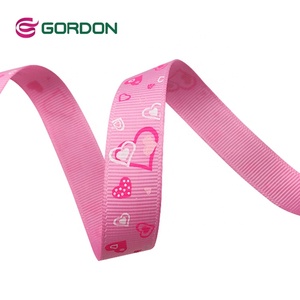 Cinta de grogrén rosa Gordon con estampado de corazones personalizados, rollo de cinta de poliéster impresa para envolver regalos de San Valentín - Product Image 2