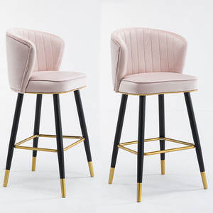 كراسي بار عصرية أنيقة من الجلد الصناعي بإطار معدني قوي، كراسي عالية لطاولة البار في غرفة المعيشة مع إمكانية الدوران 360 درجة - Product Image 4