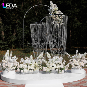 ฉากหลังงานแต่งงานเหล็กดัด LEDA พร้อมม่านตกแต่งเวทีงานแต่งงาน - Product Image 1
