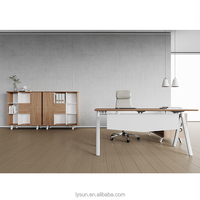 Bureau de direction convertible contemporain en bois de haute qualité, mobilier commercial au design minimaliste, écologique et modulaire, facile à assembler