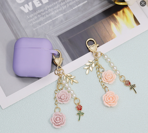 Porte-clés haut de gamme en alliage de résine Rose Camélia, pendentif pour clé de voiture, breloque pour clé USB, ornement de sac, décoration intérieure automobile, cadeau quotidien - Product Image 4