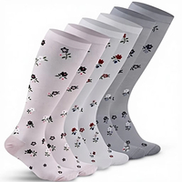 Chaussettes de compression légères en nylon tricoté ODM Crew, motif floral, séchage rapide, chaussettes de compression sportives pour femmes