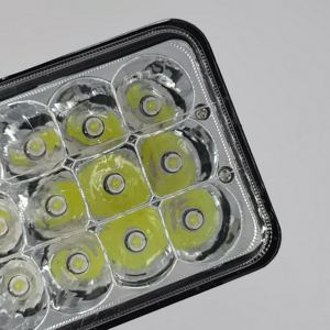 Phares de travail à <span class=keywords><strong>Led</strong></span> pour automobile, projecteurs tout-terrain pour voiture, SUV, ATV, tracteur, bateau, camions - Product Image 2