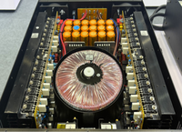 Amplificateur audio métallique 3U haute puissance Classe TD 1800Wx2 8ohm avec filtre VHF pour montage en rack, idéal pour les spectacles en extérieur, les roadshows et les festivals (système Line Array)