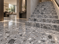 Dalles de marbre gris Ceppo pour plans de travail de cuisine, carreaux de sol, marches d'escalier, plateaux de douche, murs de salle de bain et panneaux découpés sur mesure pour escaliers