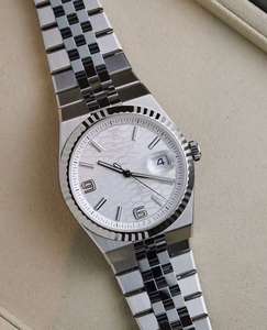 2025 Reloj mecánico de gama alta más vendido con correa de acero, patrón de panal y calendario para hombres de negocios - Product Image 3