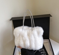 Nouveau Sac à Main Plissé Nuage en PU 2026 – Doux, Polyvalent, Texture Haute Qualité, Chaîne en Peluche, Pliable, pour Usage Quotidien Féminin