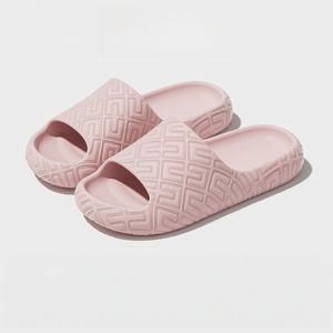 Sandalias Chanclas de Interior Más Vendidas - Ligeras, Acolchadas, Antideslizantes, Antiolor, Duraderas, de PVC de Alta Calidad para Verano - Product Image 1