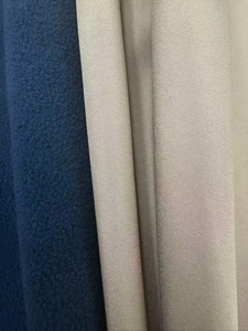 Tissu <span class=keywords><strong>polaire</strong></span> composite T800 de qualité supérieure, 320 g/m², antistatique, épais et chaud, largement utilisé dans les vestes d'extérieur et les manteaux décontractés pour filles - Product Image 3